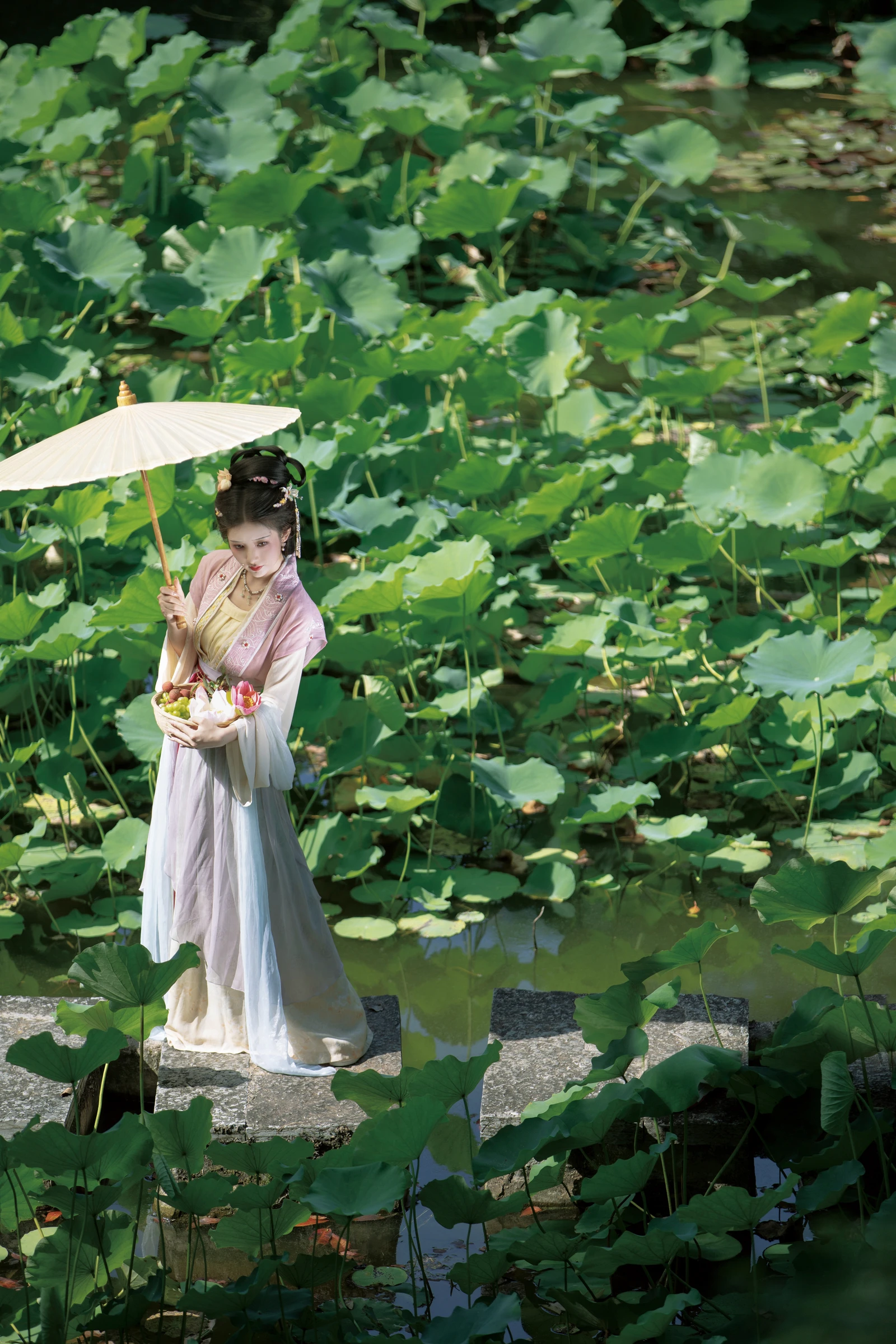 [YITUYU]艺图语-2024.10.20-荷风送香-ooOkeah-[37P-660MB]-8.webp